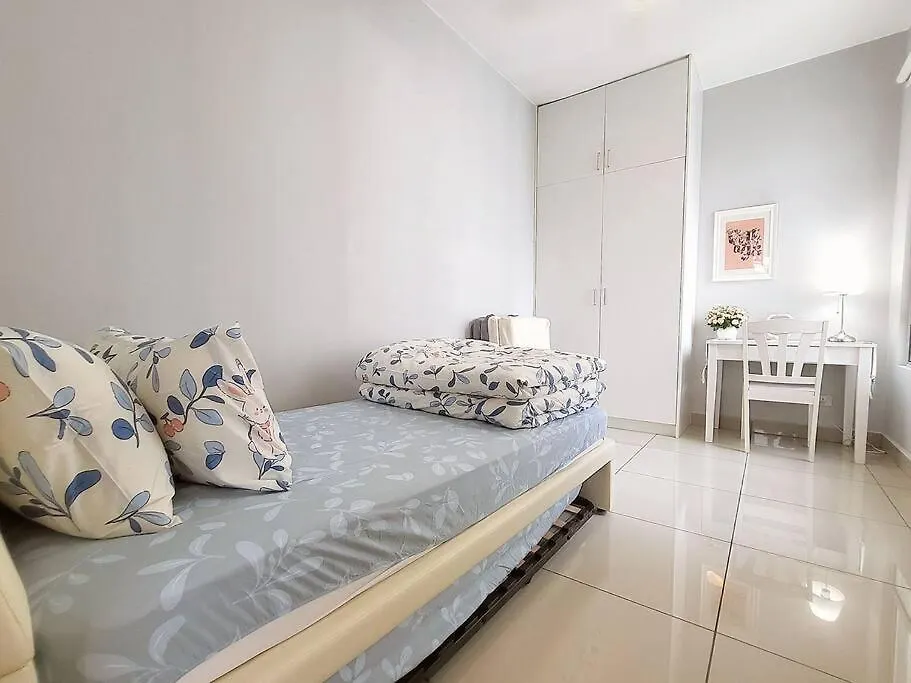 Apartamento Parisan Retreat 5Pax 5 Min Drive To Mt Austin. Johor Bahru 0*,
