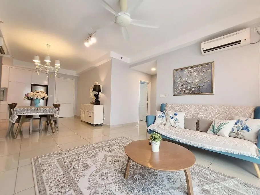 Apartamento Parisan Retreat 5Pax 5 Min Drive To Mt Austin. Johor Bahru